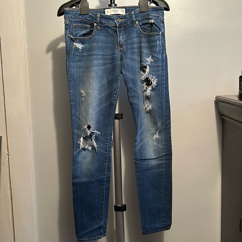 Abercrombie & Fitch Distressed Super Skinny Jeans Size 6R W28 L31